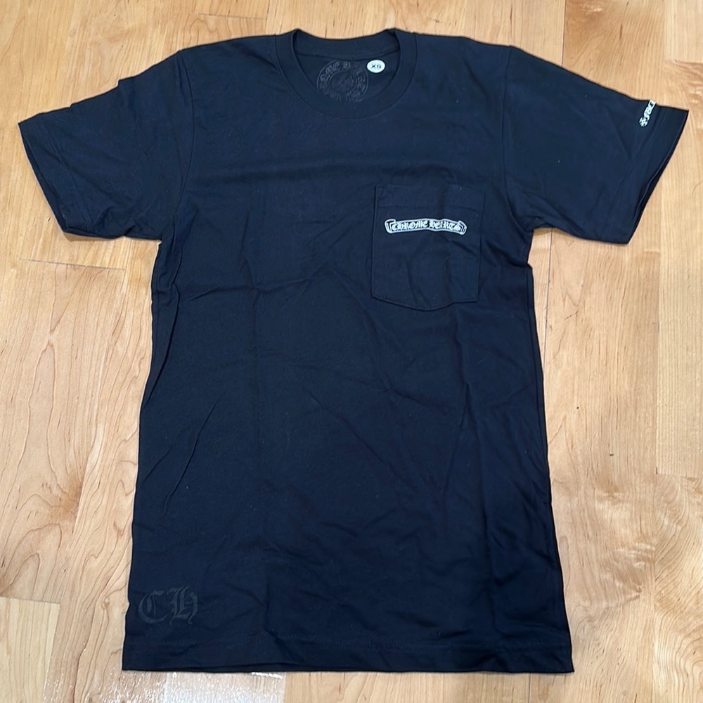 BRAND NEW CHROME HEARTS SCEOLL LOGO TEE